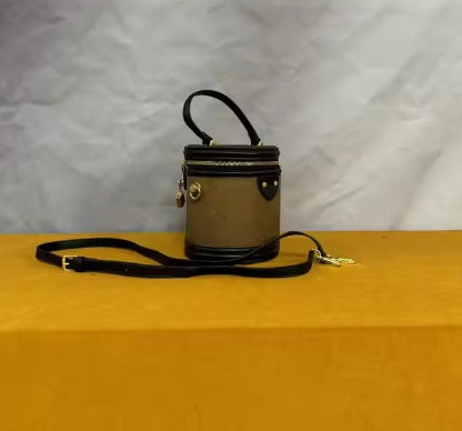 7A genuine leather bucket bag